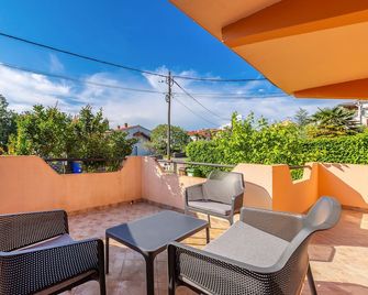 Suite& Pool (without kitchen) - Malinska - Balcony