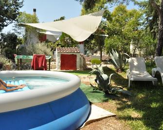 Lovely Villa in Apulia Countryside and fast Wi-Fi - Cassano delle Murge - Piscina