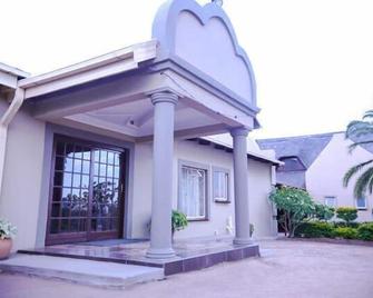 Mmakosha Lodge - Hammanskraal - Edificio