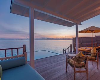 Dhigufaru Island Resort - Kendhoo - Balcony