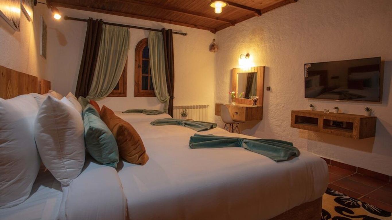 Resort Hotel El Cortijo & Spa