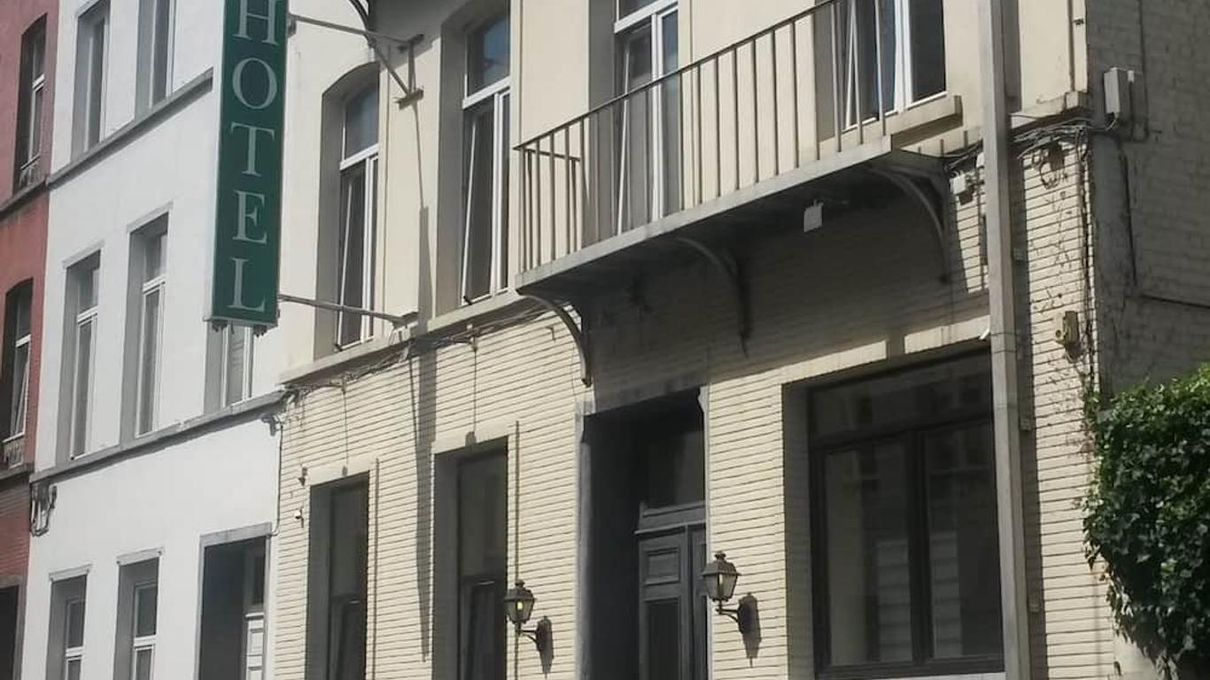 هوتل كوين ماري