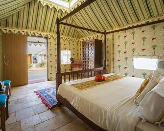 Mohin Desert Safari Camp - Jaisalmer - Bedroom