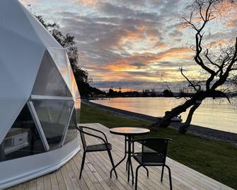 Motutere Bay Top 10 Holiday Park - Turangi - Patio