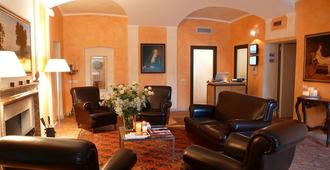 Art Hotel Varese - Varese - Living room