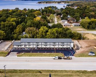 Extended Stay Gun Barrel City - Gun Barrel City - Building