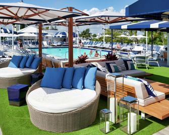 Bahia Mar Fort Lauderdale Beach - a DoubleTree by Hilton Hotel - Fort Lauderdale - Uima-allas