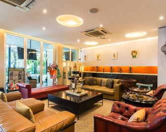 Baboona Beachfront Living - Pattaya - Lounge
