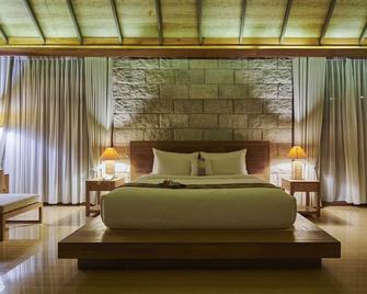 Arumdalu Private Resort - Membalong - Habitación