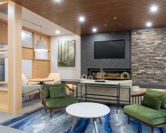 Fairfield Inn & Suites by Marriott Salmon Arm - Salmon Arm - Sala de estar