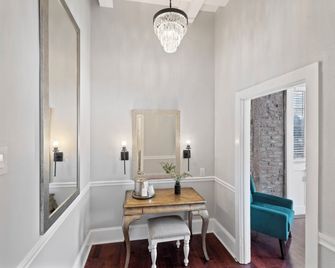 Hotel St. Pierre French Quarter - New Orleans