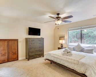 Private Cabin With Forest Views And Gril - Lakehead - Bedroom