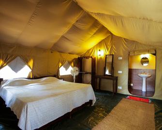 Monica Garden Bungalow - Valparai - Bedroom