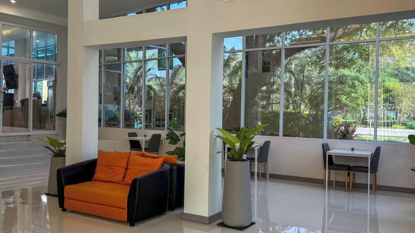 Baan Suan Khun Ta and Golf Resort