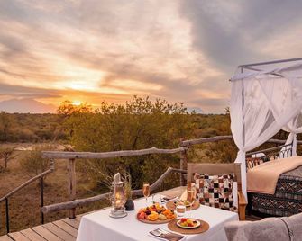 Kapama Buffalo Camp - הודספרוט - מרפסת