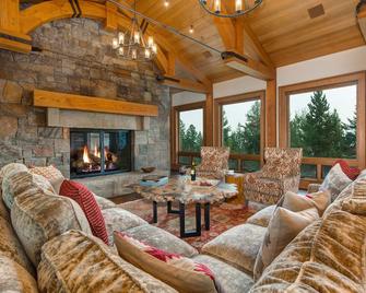 Abode at Heartwood Lodge | Teton Village Dream House, 1 mi. to Natl. Park - Teton Village - Living room