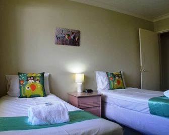 Charlton on The Esplanade - Hervey Bay - Bedroom