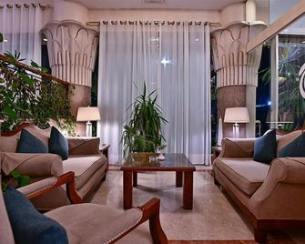 Swiss Inn Nile Hotel - קהיר - סלון