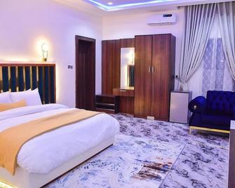 Kim Royal Hotel And Suites - Asaba - Bedroom