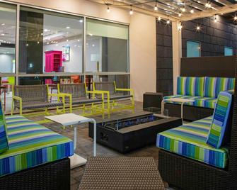 Home2 Suites By Hilton Baton Rouge Citiplace - Baton Rouge - Building