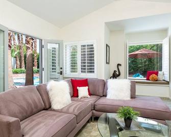 Songwriter`s Sanctuary In Movie Colony Neighborhood! Private! Walk to Downtown! - Palm Springs