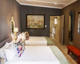 Town and Country Guest House - Middelburg - Slaapkamer