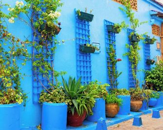 Cozy Elegant Apartment - Rabat Center- Free Parking & Airc & Internet - Rabat