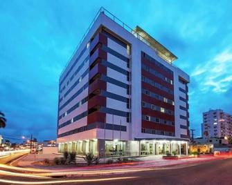 Hotel Caiçara João Pessoa - ז'ואאו פסואה - בניין