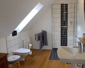 Lilla Trulla Gardshotell - Feels Like Home - Klippan - Baño
