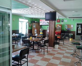 Hostal Naya - Trujillo - Restaurante