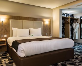 Holiday Inn Sittingbourne By IHG - Sittingbourne - Ložnice