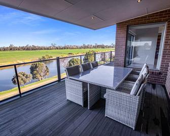 Riverside Haven - Bairnsdale - Balcony