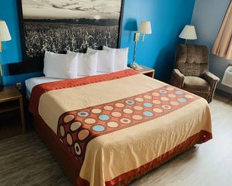 Super Star Inn & Suite Lincoln Crete - Crete - Bedroom