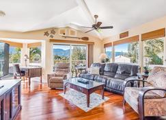 Villas of Kamali'i - Princeville - Living room