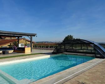 Domaine des Vignes d'Hôtes - Bagnols - Pool