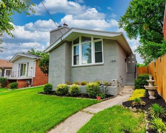 Pewter Palace - Modern Bungalow with Free Parking - Washington, D.C. - Gebäude