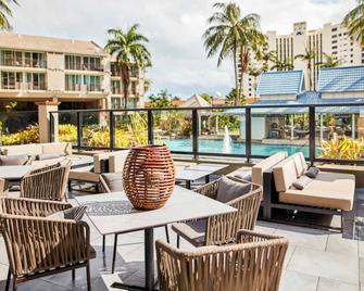 Novotel Cairns Oasis Resort - קיירנס - מסעדה