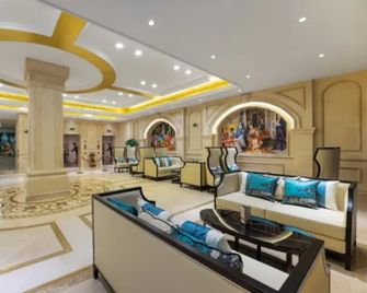 Vienna Hotel Wuhan Guobo Jiangang Metro Station - Wuhan - Lobby