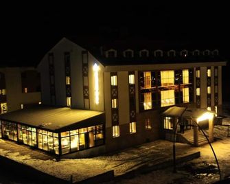 Iceberg Otel - Sarıkamış - Edificio