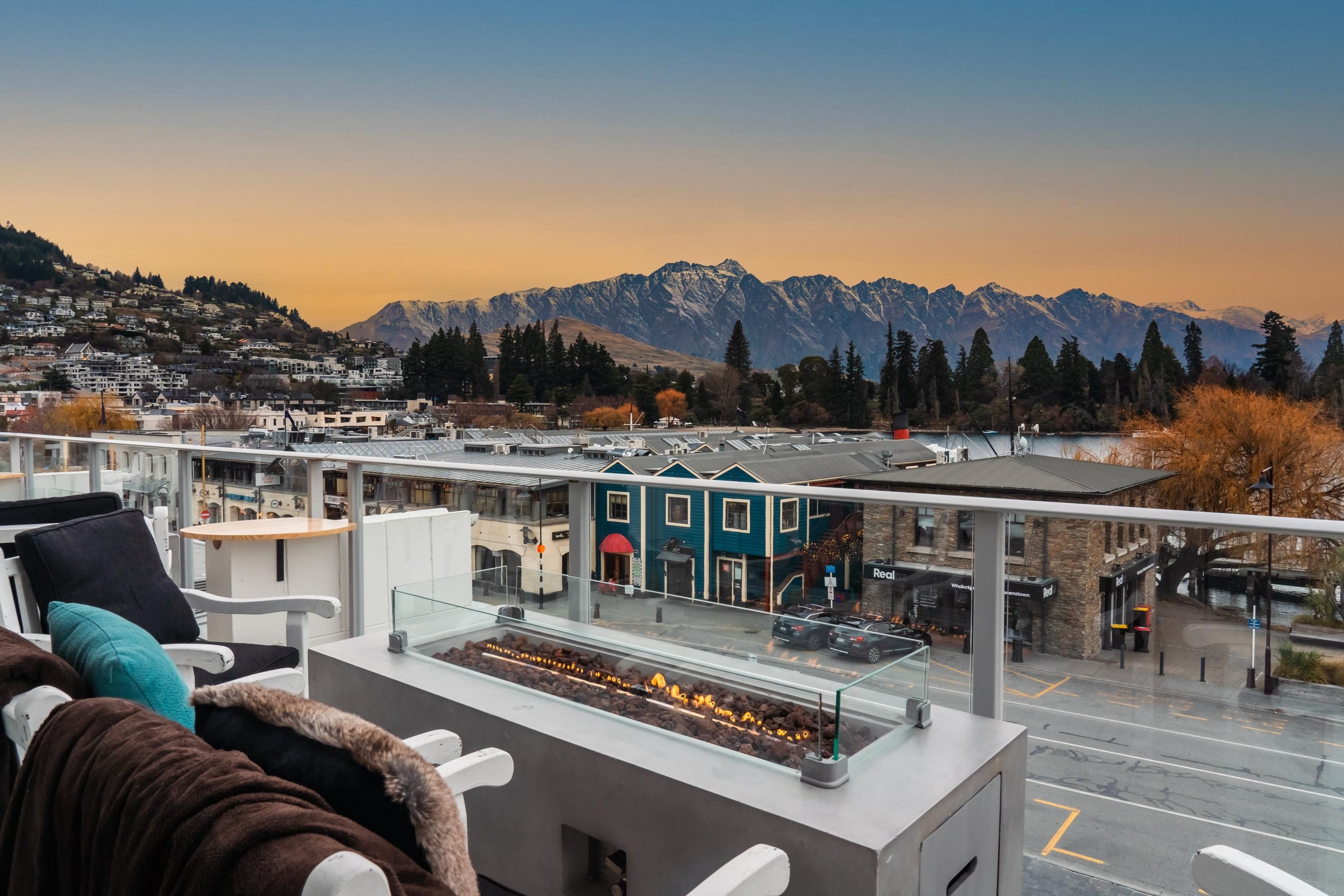 Crowne Plaza Queenstown By IHG - קווינסטאון - מרפסת