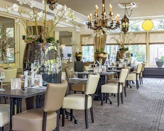 Stay Close to Theater Orpheus with Free Parking and Access to Nature Trails - Apeldoorn - Restaurant