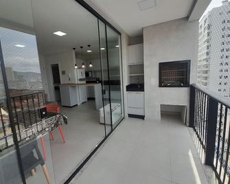 Belo apto com churrasqueira 100m da praia BLN0802 - Porto Belo - Balkon