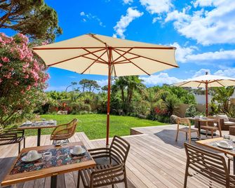 Hotel Onda - Calvi - Patio