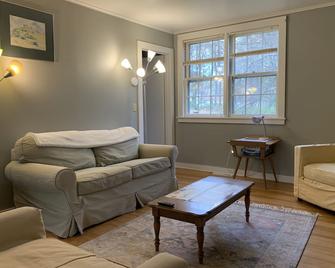 Salisbury Cottage Retreat - Salisbury - Sala de estar