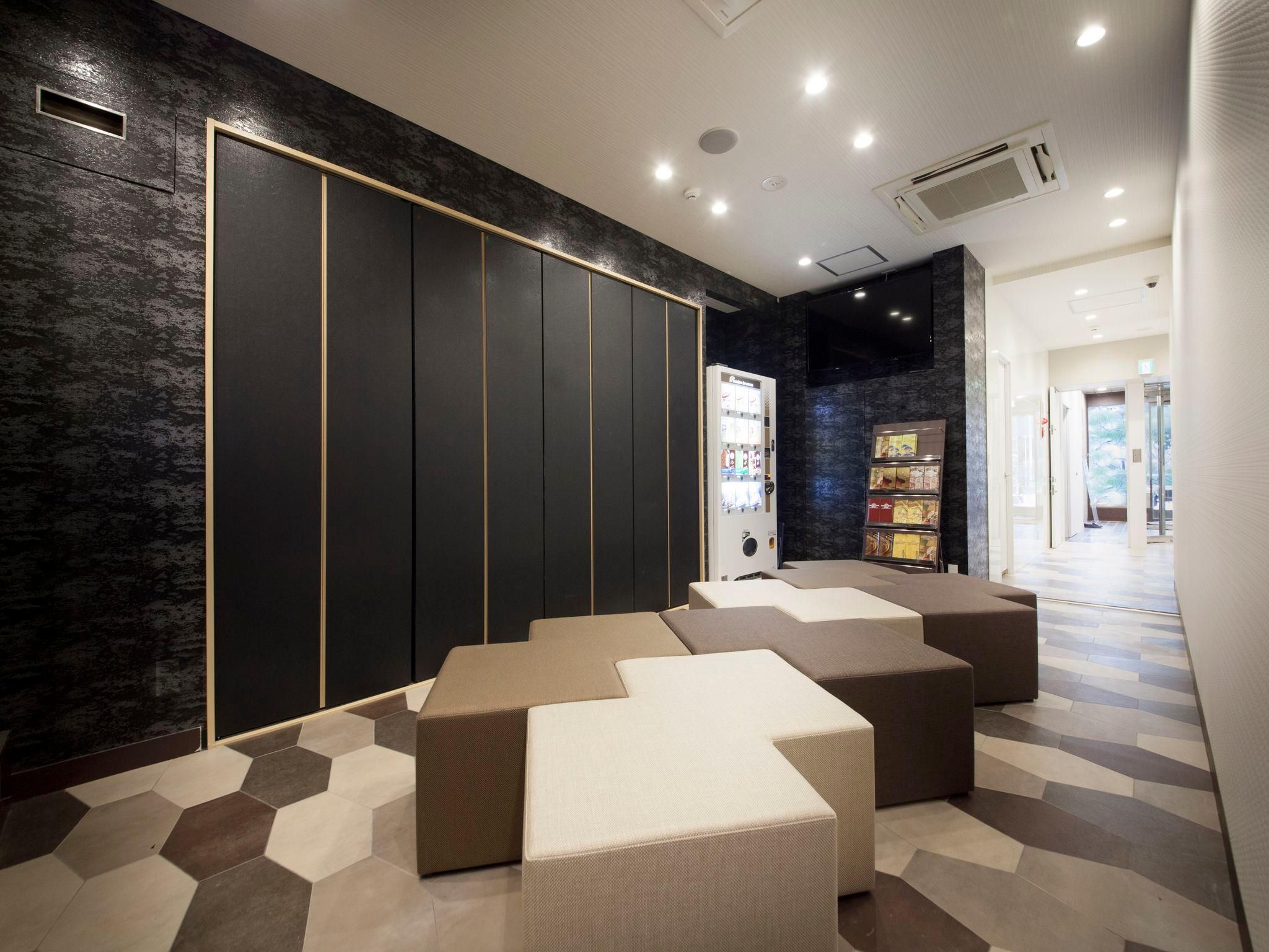 Centurion Ladies Hostel Ueno Park - Caters to Women - טוקיו - לובי