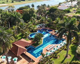 Hotel Berro D`Agua Eco Resort - Avare - Zwembad