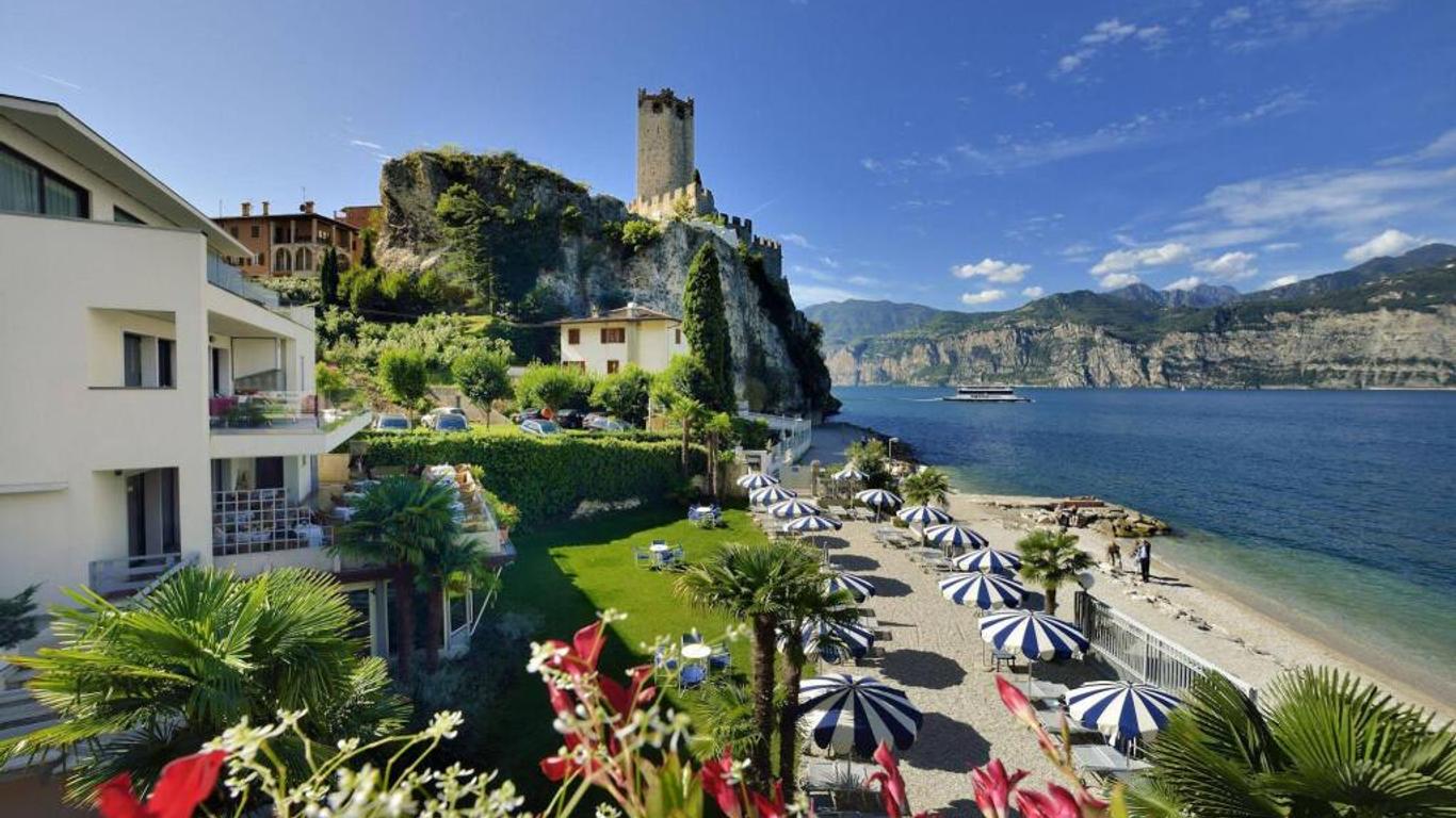 Hotel Castello Lake Front