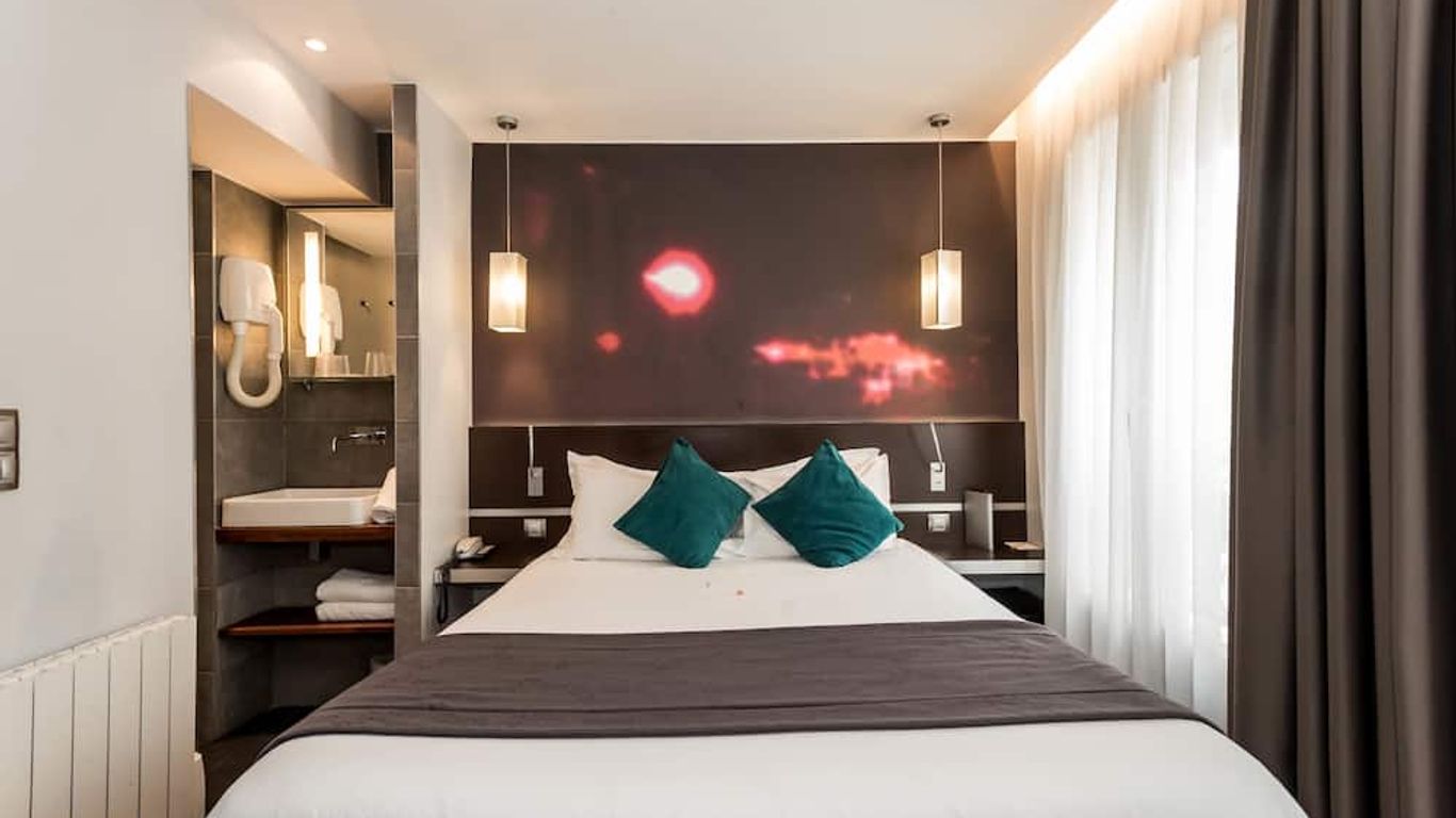 Hôtel Lumières Montmartre Paris