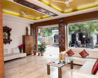 Hotel Gorbandh - אודאיפור - סלון