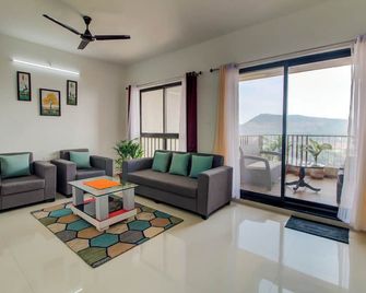 Vibestayz Kedar Hinjewadi - Hinjewadi - Вітальня